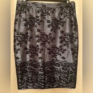 *NWT* The Limited Lacy Black Pencil Skirt, Size 4